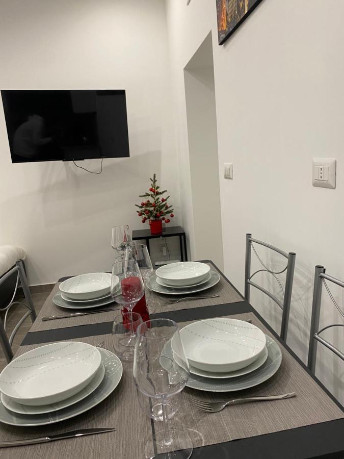 Apartamento The Nest Of Via Toledo Nápoles Exterior foto